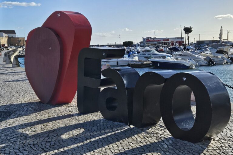 Explorando Faro