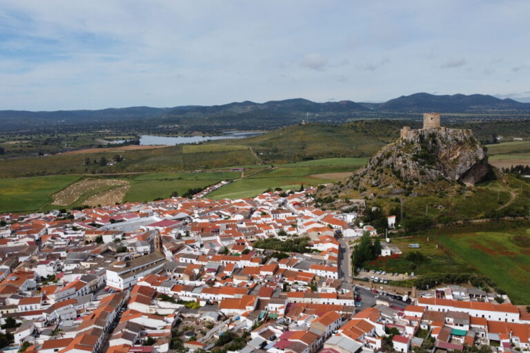Explorando Belmez: Un Tesoro Histórico en el Corazón de Andalucía