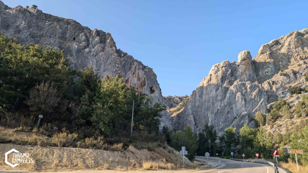 Panorámica desde la carretera del desfiladero de la Yecla