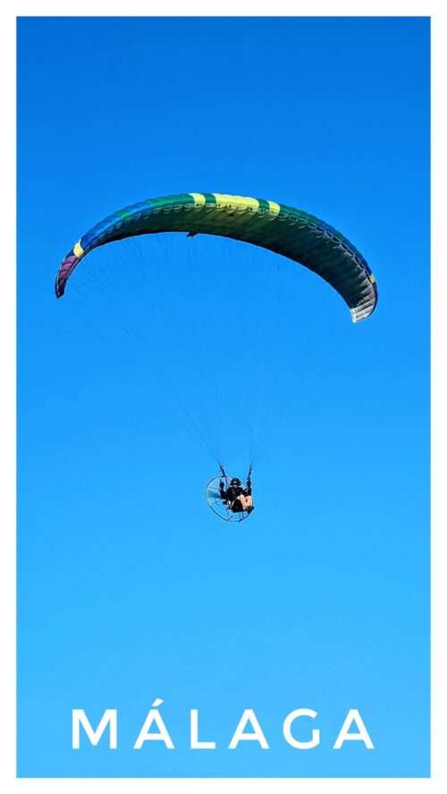 Benajarafe, Málaga. foto de un parapente