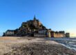 vistas de las calles y exteriores del Mont Saint-Michel