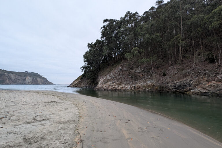 Playa de Cueva, Asturias